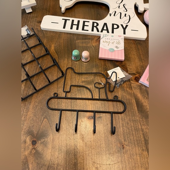 Sewing Notions- Lot - Picture 16 of 16